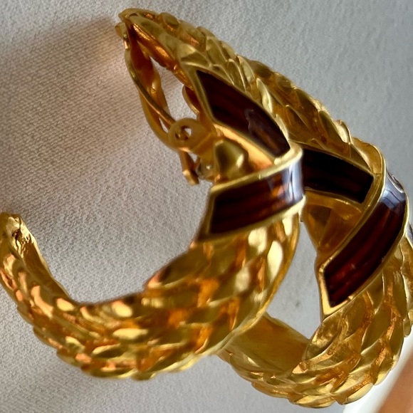 Vintage Karl Lagerfeld Clip on Earrings - Picture 9 of 16